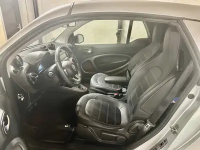 Smart Fortwo EQ Cabrio Prime — Cabriolet électrique 100% zéro émission — détail