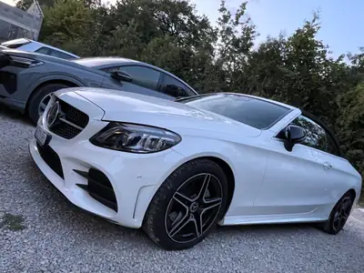 Mercedes-Benz C 200 AMG Line Cabriolet 4Matic — Décapotable sportive, 21'322 km seulement — fianco
