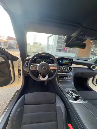 Mercedes-Benz C 200 AMG Line Cabriolet 4Matic — Décapotable sportive, 21'322 km seulement — Miniatura 9