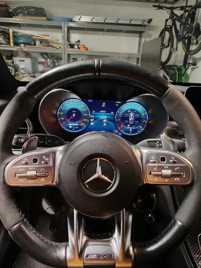 Mercedes-Benz C 63 S AMG — Performance extrême et élégance familiale en version break — Miniatur 10