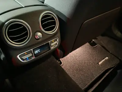 Mercedes-Benz C 63 S AMG — Performance extrême et élégance familiale en version break — Miniatur 12