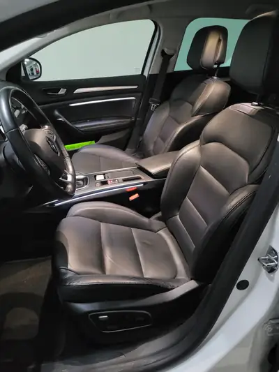 Renault Megane Grandtour 1.6 E-Tech Zen — Hybride rechargeable, 85'000 km, sans accident — Detail