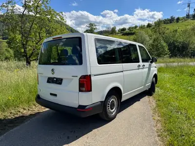 VW T6.1 2.0 TDI 4Motion — Monospace utilitaire 8 places, 4 roues motrices, première main — Seitenansicht