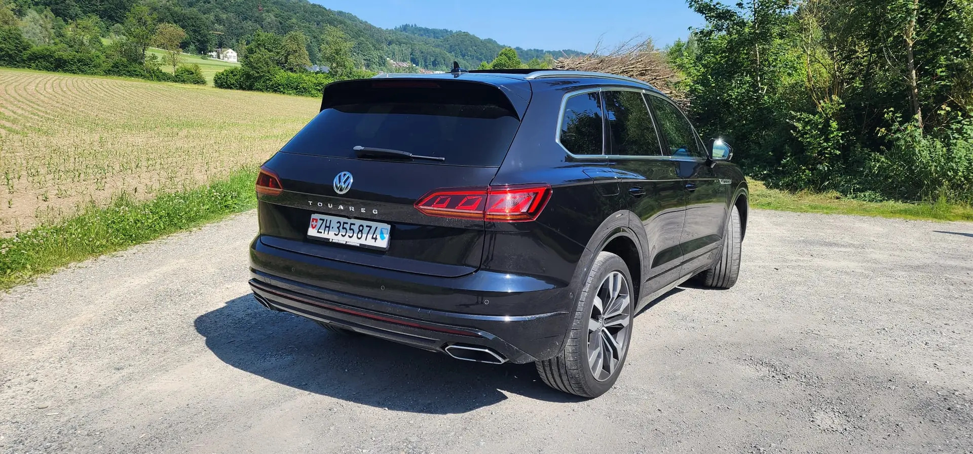 Volkswagen Touareg 2018 occasion stallikon — 3