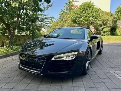 Audi R8 Cabriolet — Supercar décapotable, 430 ch et seulement 35'000 km — vista esterna