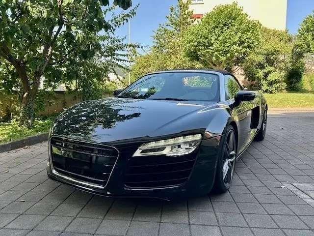 Audi R8 Cabriolet — Supercar décapotable, 430 ch et seulement 35'000 km