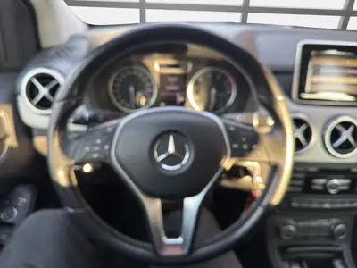 Mercedes-Benz B 180 Active Edition — Monospace compact automatique, entretien irréprochable — Thumbnail 7