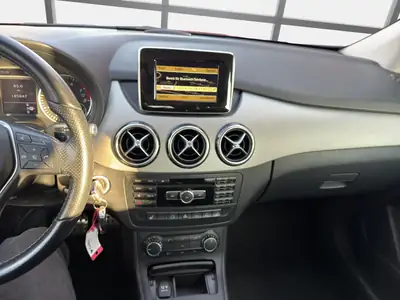 Mercedes-Benz B 180 Active Edition — Monospace compact automatique, entretien irréprochable — Thumbnail 11