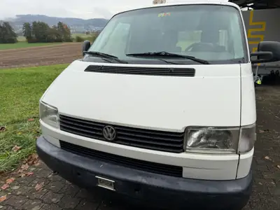 VW T4 2.0 — Utilitaire spacieux 2001, moteur fiable et polyvalent — côté