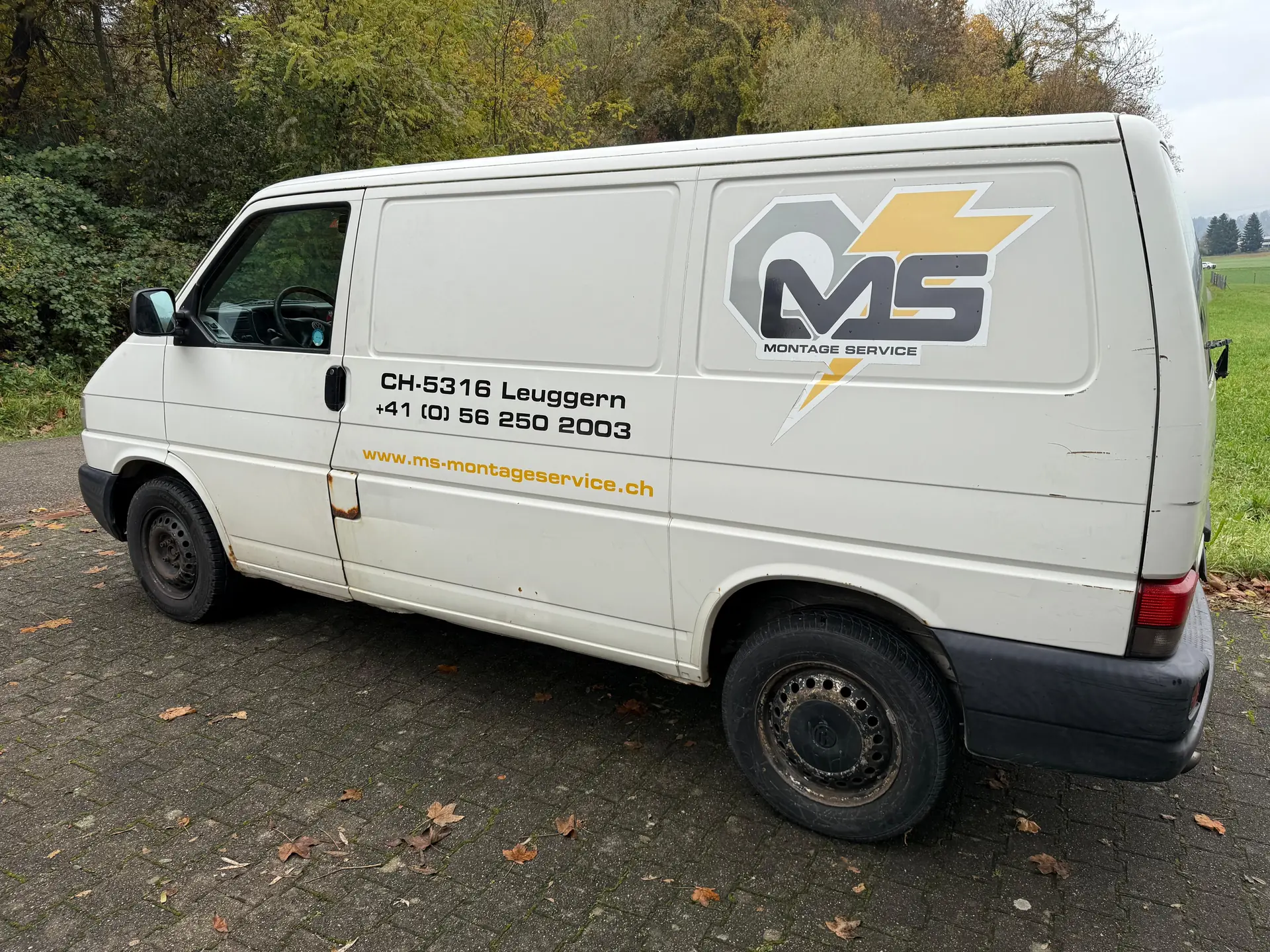 VW T4 2.0 — Utilitaire spacieux 2001, moteur fiable et polyvalent