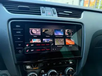 Skoda Octavia Combi 2.0 TSI — Break polyvalent, 190 ch dynamiques, finition Clever — Miniature 15