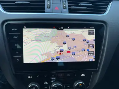 Skoda Octavia Combi 2.0 TSI — Break polyvalent, 190 ch dynamiques, finition Clever — Miniature 16