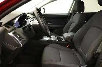 Jaguar E-PACE 2.0 P200 SE AWD — SUV Compact Dynamique, 63'000 km seulement — detail
