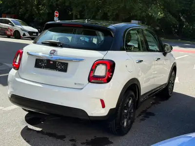 FIAT 500X 120th Anniversary — Compact SUV élégant, 53 500 km, équipement complet — intérieur