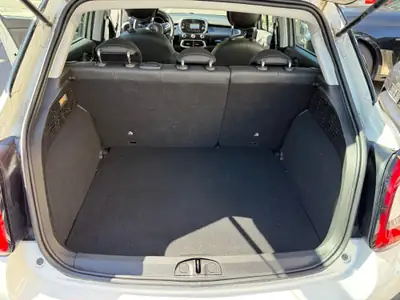 FIAT 500X 120th Anniversary — Compact SUV élégant, 53 500 km, équipement complet — Miniature 12