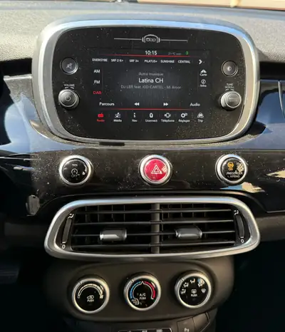 FIAT 500X 120th Anniversary — Compact SUV élégant, 53 500 km, équipement complet — Miniature 20