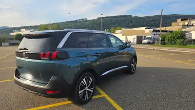 Peugeot 5008 1.2 PureTech Active — 7 places, entretien complet, état impeccable — Seitenansicht