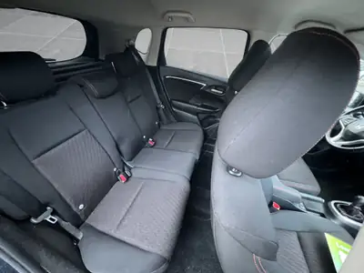 Honda Jazz 1.5i-VTEC Dynamic — Citadine fiable et ultra-économique, 87 000 km — Miniature 16