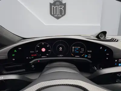 Porsche Taycan Turbo S — Berline électrique haute performance, 20'000 km seulement — Thumbnail 11