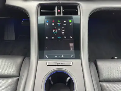 Porsche Taycan Turbo S — Berline électrique haute performance, 20'000 km seulement — Thumbnail 14