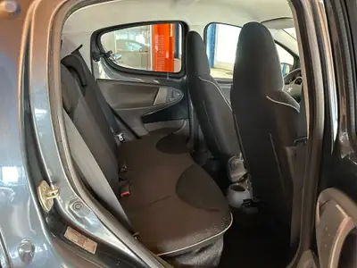 Peugeot 107 1.0 Urban — Citadine économe, 176'000 km, sans sinistre — Miniatur 13