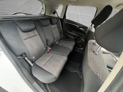 Honda Jazz 1.3i-VTEC Elegance — Citadine polyvalente, automatique, 93 000 km seulement — Miniature 16