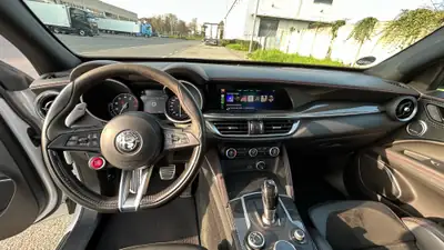Alfa Romeo Stelvio 2.9 V6 Quadrifoglio Q4 — 510 ch, Intégrale, Blanc métallisé — Thumbnail 10