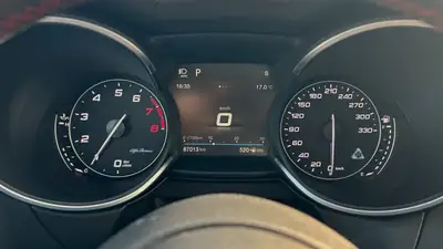 Alfa Romeo Stelvio 2.9 V6 Quadrifoglio Q4 — 510 ch, Intégrale, Blanc métallisé — Thumbnail 15