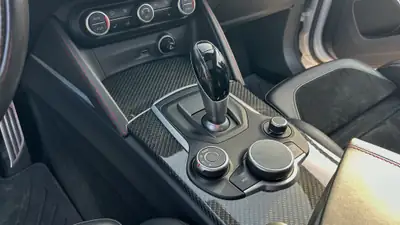 Alfa Romeo Stelvio 2.9 V6 Quadrifoglio Q4 — 510 ch, Intégrale, Blanc métallisé — Thumbnail 13