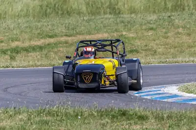 Caterham Seven Race — Bolide de circuit 280 ch, châssis ultra-affiné, 0 km — Miniatura 16
