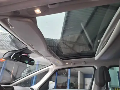Renault Espace 1.6 TCe Swiss Edition — Monospace 7 places, motorisation dynamique — Miniature 15