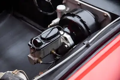 De Tomaso Pantera GTS 1971 — Légende italienne, coupé sportif d'exception — Miniature 11