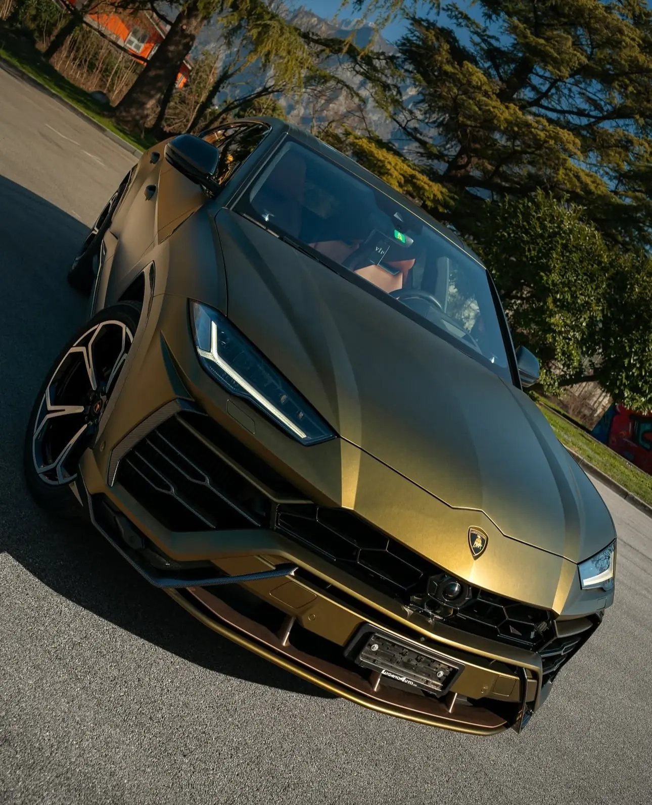 Lamborghini Urus E-Gear — Le SUV hyperperformant à transmission semi-automatique