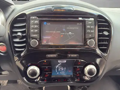 Nissan Juke 1.5 dCi Acenta — SUV compact diesel fiable, équipé navigation et caméra — Thumbnail 15