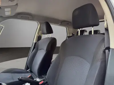 Nissan Juke 1.5 dCi Acenta — SUV compact diesel fiable, équipé navigation et caméra — Thumbnail 21