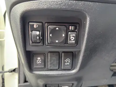 Nissan Juke 1.5 dCi Acenta — SUV compact diesel fiable, équipé navigation et caméra — Thumbnail 22