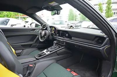 Porsche 911 GT3 Touring PDK — Sportive légendaire en vert British Racing avec 510 ch — Thumbnail 30