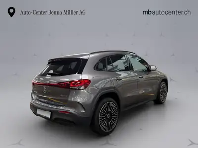 Mercedes-Benz EQA 350 Swiss Star AMG Line — SUV électrique 292 ch, 4-roues motrices — Armaturenbrett