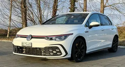 VW Golf 2.0 TSI GTI DSG — Performance sportive, 67 000 km seulement — exterior view
