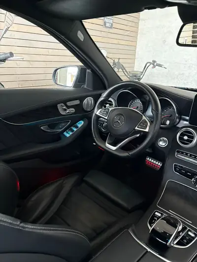 Mercedes-Benz C 43 AMG 4Matic — Berline sportive 367 ch, révision complète — Thumbnail 8