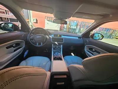 Land Rover Range Rover Evoque 2.0 TD4 SE Dynamic — SUV premium diesel, entretien complet — cruscotto