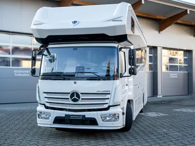 Concorde Cruiser 890 RLA — Camping-car de luxe 4 places, motorisation diesel puissante — side view
