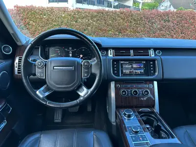 Land Rover Range Rover 4.4 SDV8 Vogue — SUV premium diesel, 340 ch robuste — cruscotto