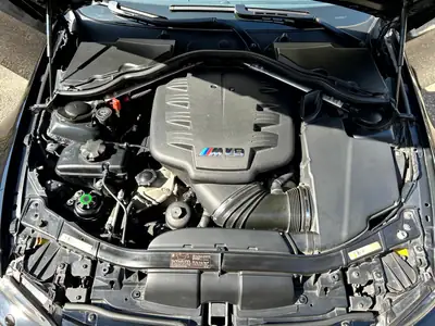BMW M3 Cabriolet DSG — Le dernier V8 atmosphérique légendaire, 420 ch purs — Miniatura 8