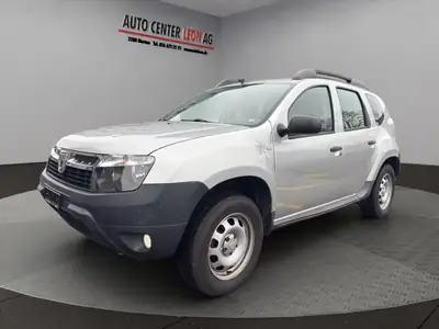 Dacia Duster 1.6 4x4 — SUV robuste 2012, transmission manuelle, sans accident — side view
