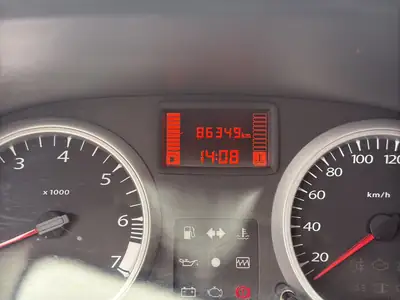 Dacia Duster 1.6 4x4 — SUV robuste 2012, transmission manuelle, sans accident — Thumbnail 11