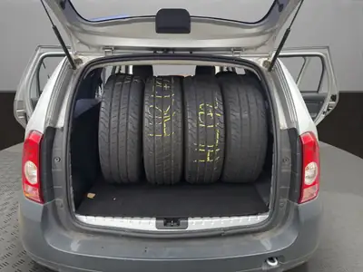 Dacia Duster 1.6 4x4 — SUV robuste 2012, transmission manuelle, sans accident — Thumbnail 19
