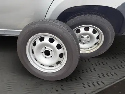 Dacia Duster 1.6 4x4 — SUV robuste 2012, transmission manuelle, sans accident — Thumbnail 20