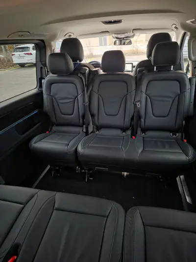 Mercedes-Benz V 300 d Extralang Avantgarde — Monospace premium diesel 4x4, 35'000 km — Detail