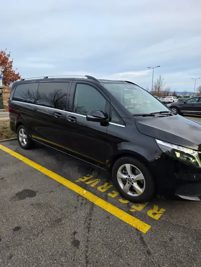 Mercedes-Benz V 300 d Extralang Avantgarde — Monospace premium diesel 4x4, 35'000 km — Miniatur 9